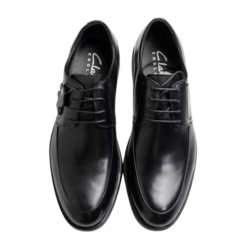 Clarks Official Laced
