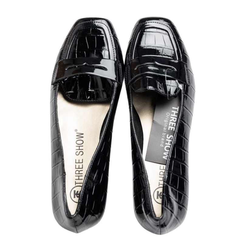 Three Show Flats